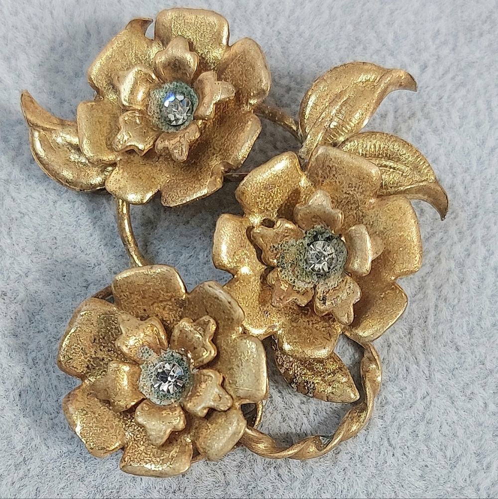 Vintage Austria Gold Floral Brooch Pin With Rhinestone Accents